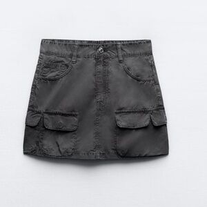 Zara cargo mini skirt